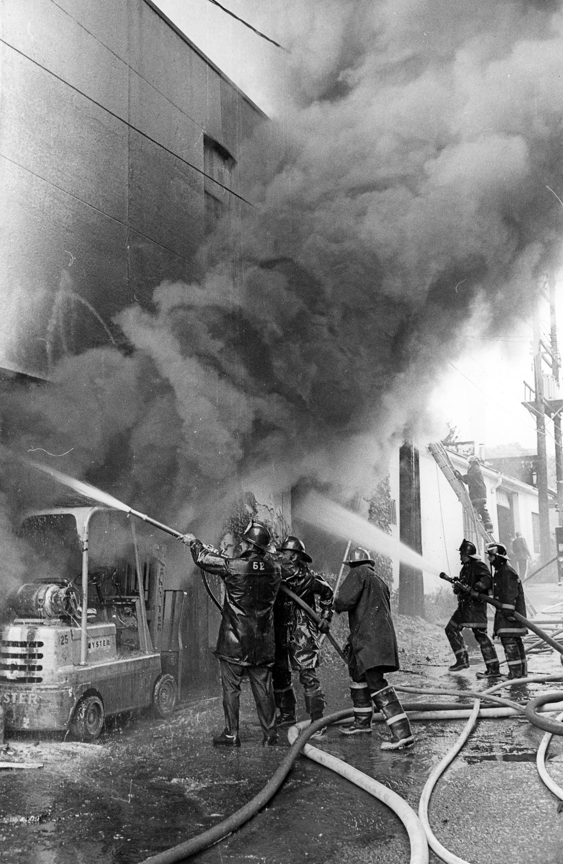 110819-Fires-of-the-70s-011